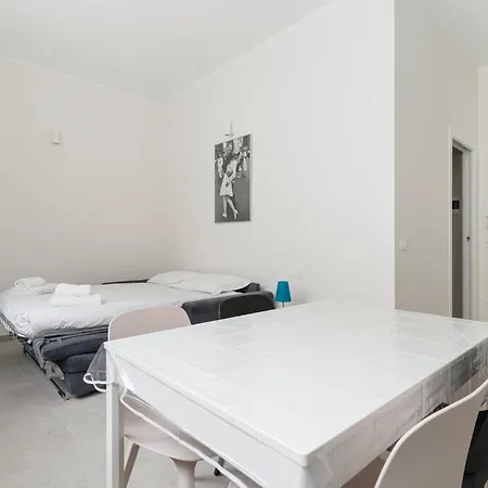 Guesthost - Comfy Near Gambara Mm1 Apartman Milánó